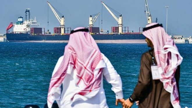 بحران نفت عربستان بر تعهد خود به دو سال کاهش تولید تاکید کرد